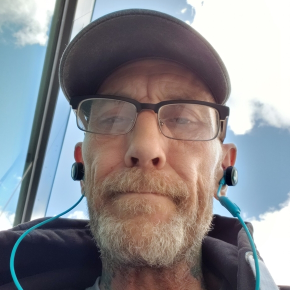 Meet your Posher, Douglas - Picture 7 of 16